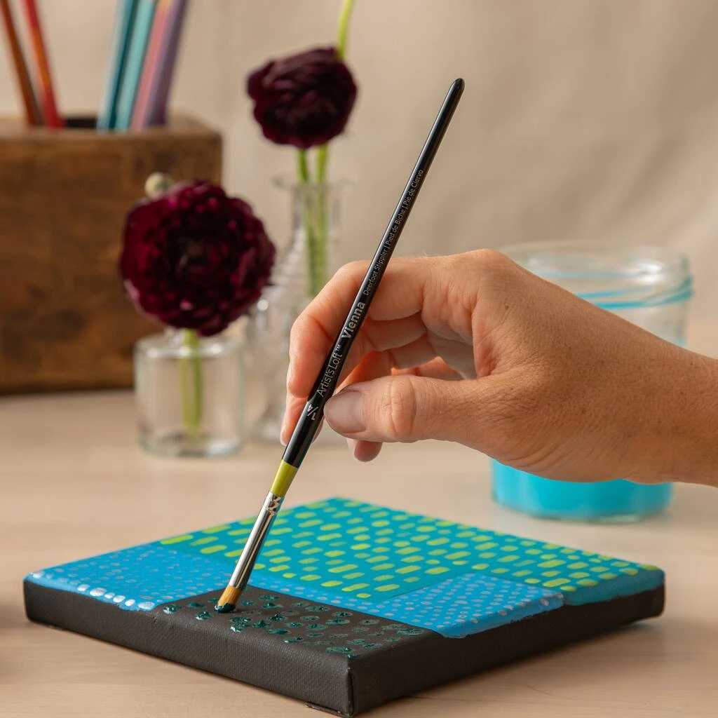 Best Pirce ⭐ 12 Pack: Vienna Golden Taklon Short Handle Deerfoot Stippler Brush by Artist's Loft™ by Artists Loft ✔️ - Image 2